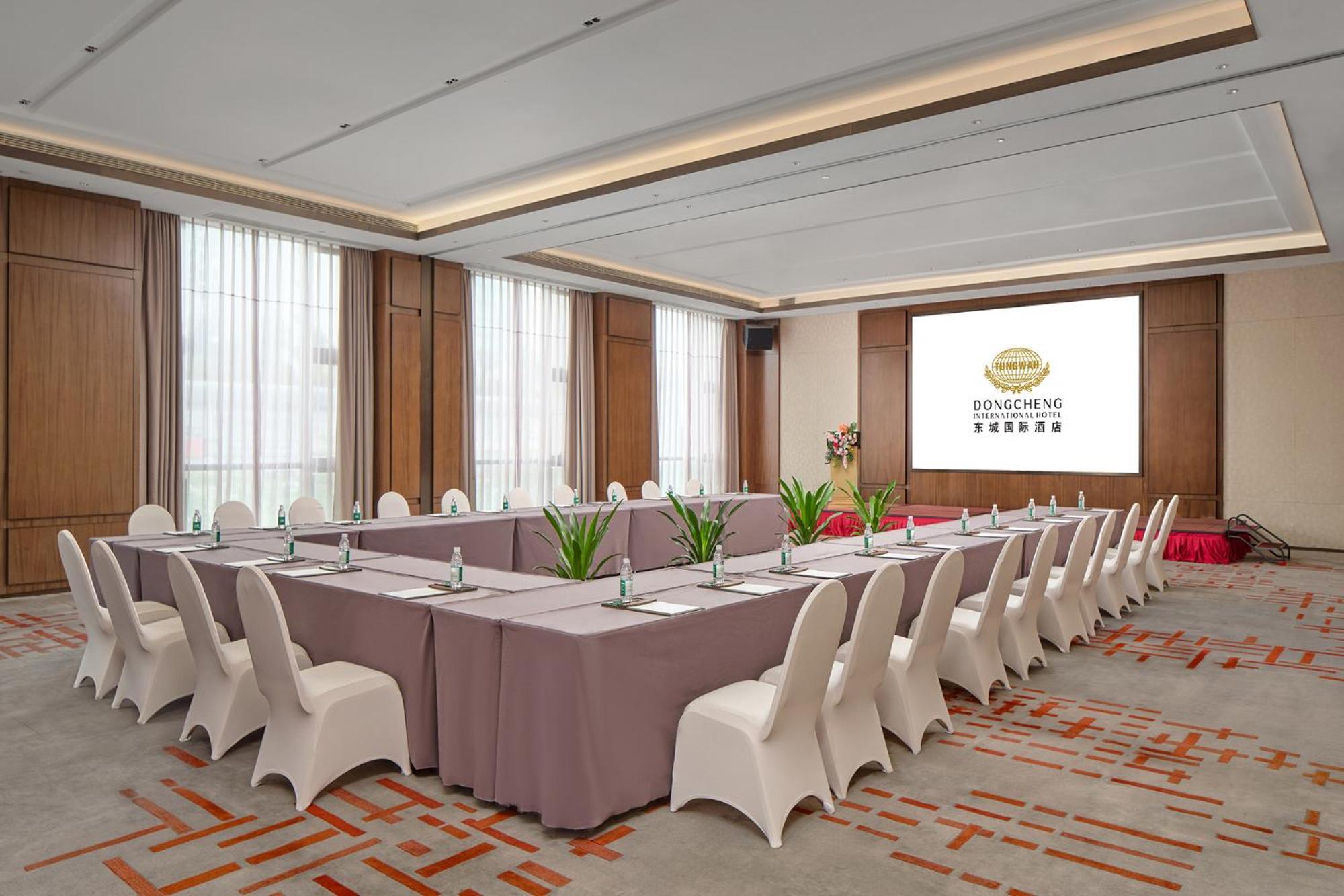 Dongguan Dongcheng International Hotel - Free Shuttle Buses For Executive Room Guests During Canton Fair Kültér fotó