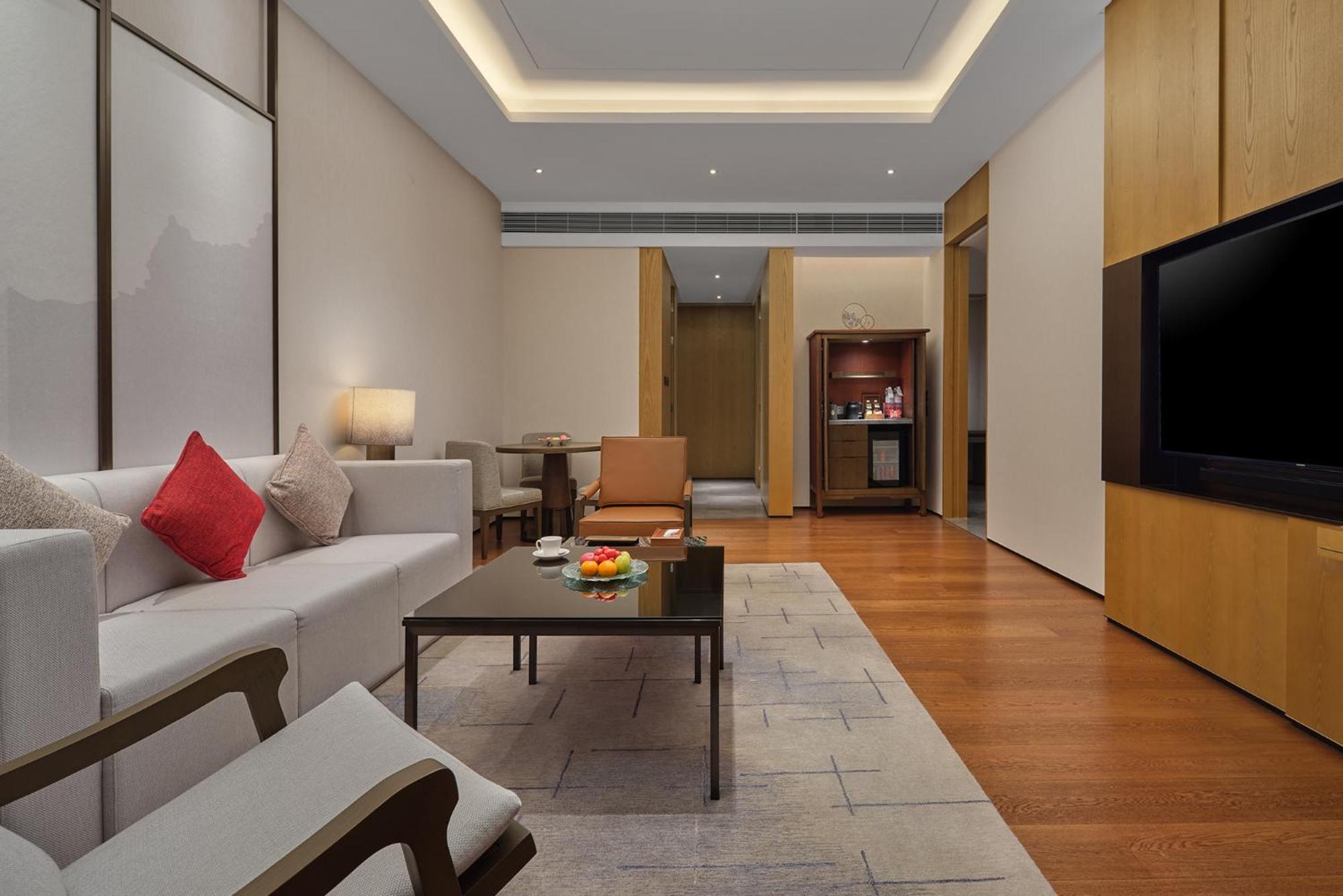 Dongguan Dongcheng International Hotel - Free Shuttle Buses For Executive Room Guests During Canton Fair Kültér fotó