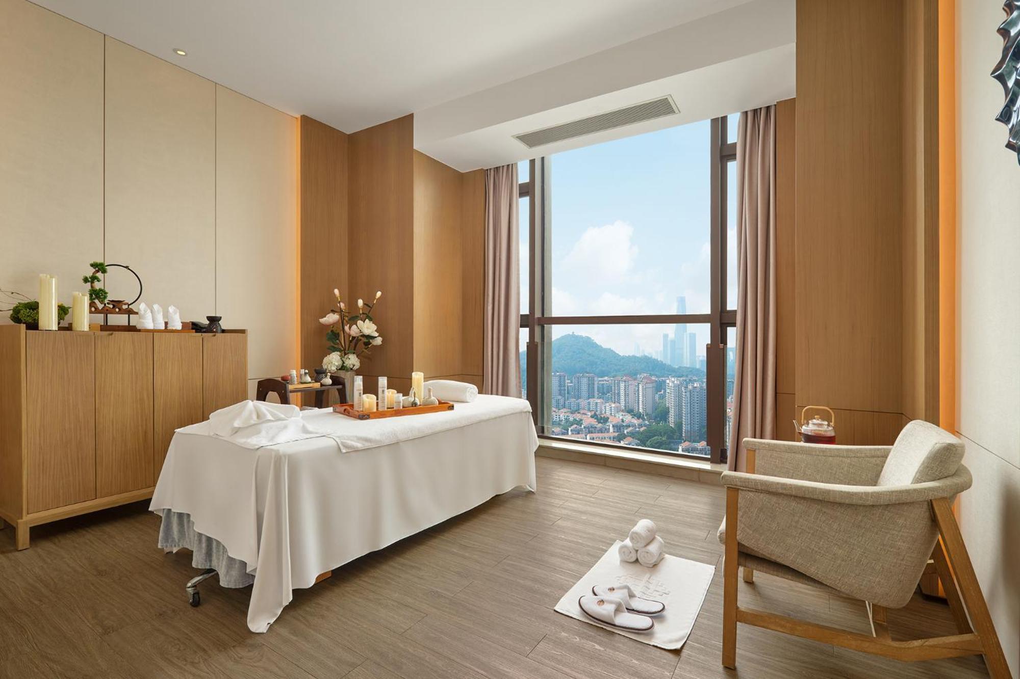 Dongguan Dongcheng International Hotel - Free Shuttle Buses For Executive Room Guests During Canton Fair Kültér fotó