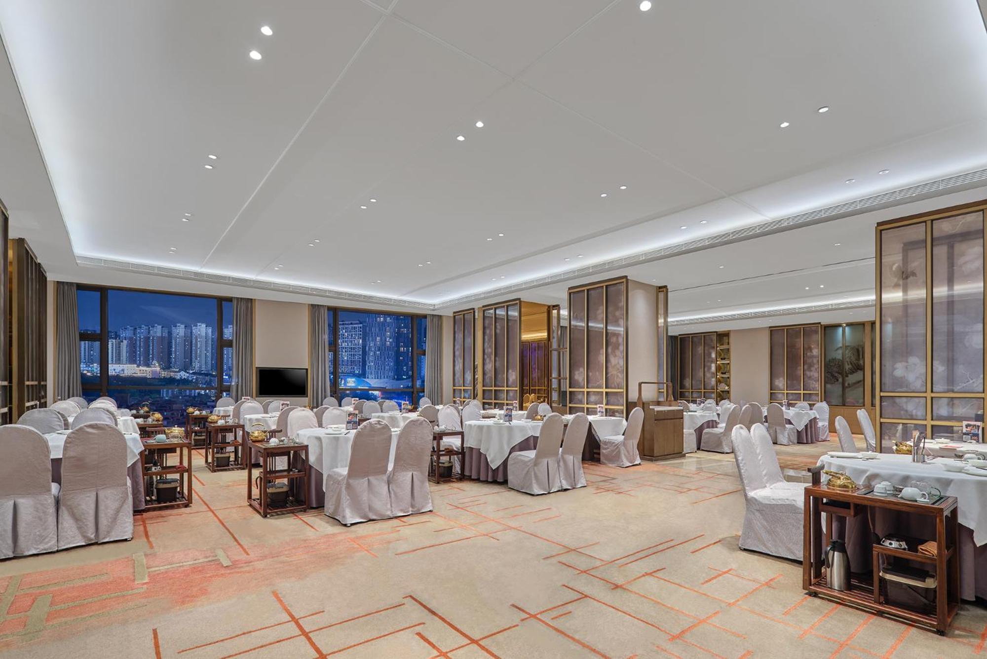Dongguan Dongcheng International Hotel - Free Shuttle Buses For Executive Room Guests During Canton Fair Kültér fotó