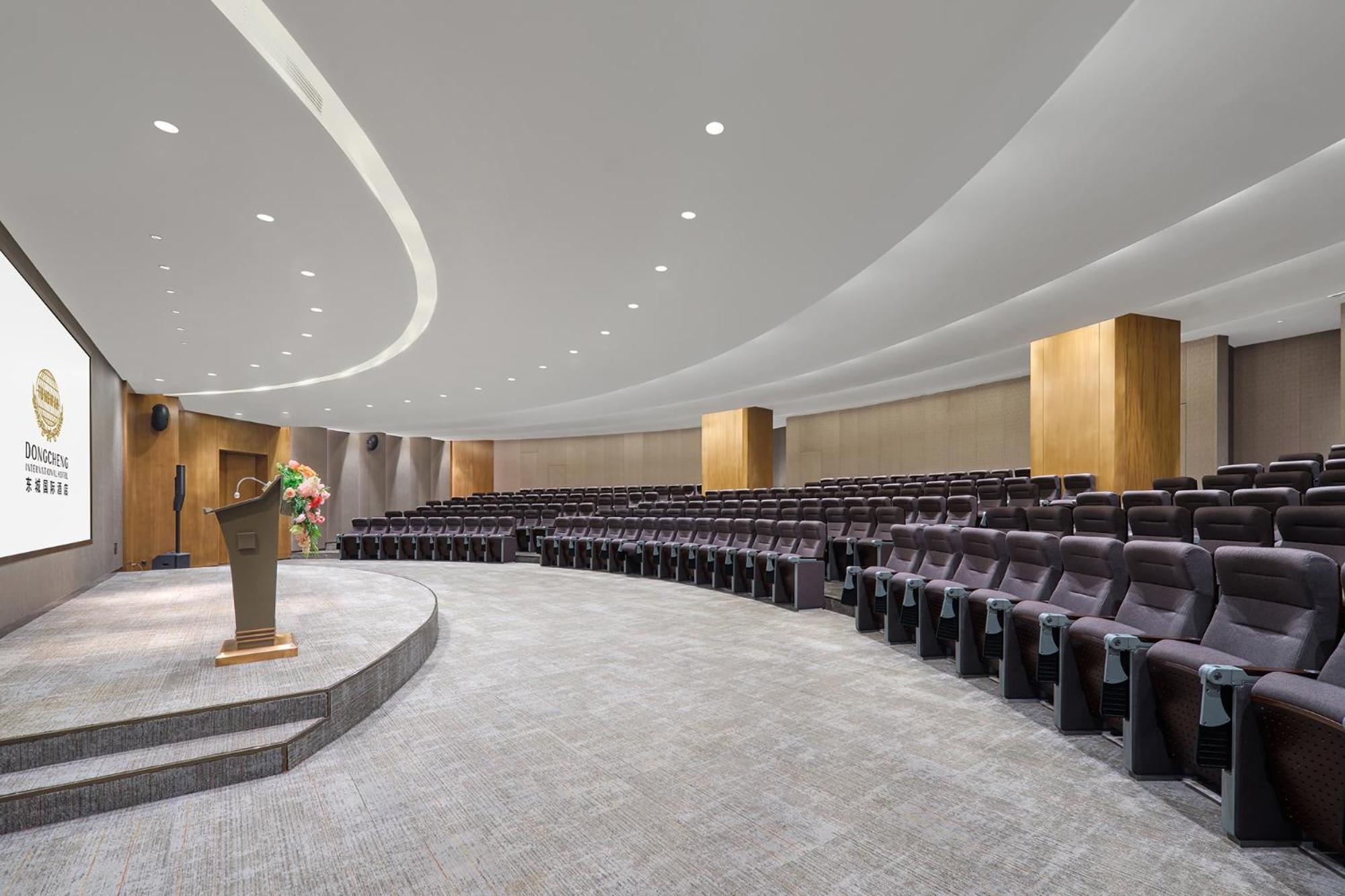 Dongguan Dongcheng International Hotel - Free Shuttle Buses For Executive Room Guests During Canton Fair Kültér fotó