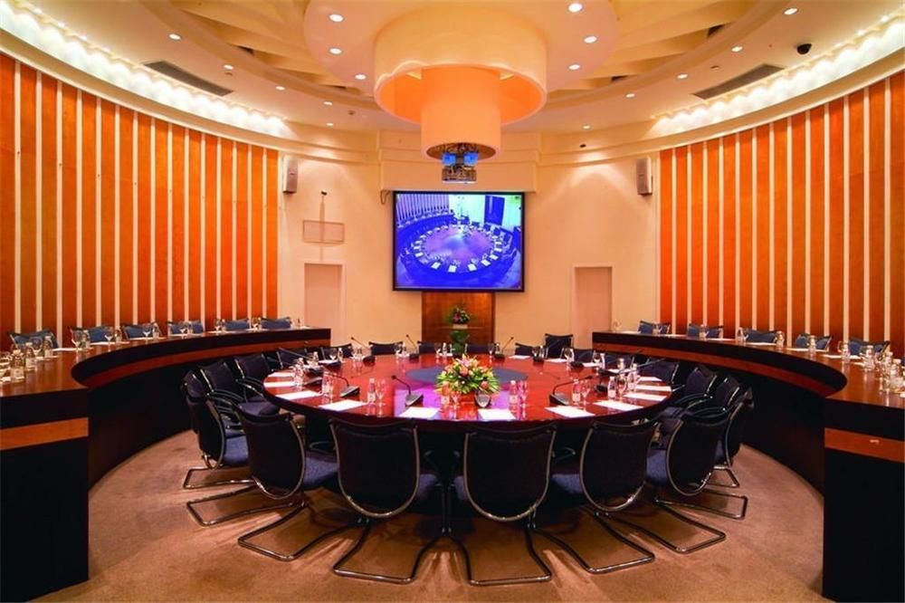 Dongguan Dongcheng International Hotel - Free Shuttle Buses For Executive Room Guests During Canton Fair Kültér fotó