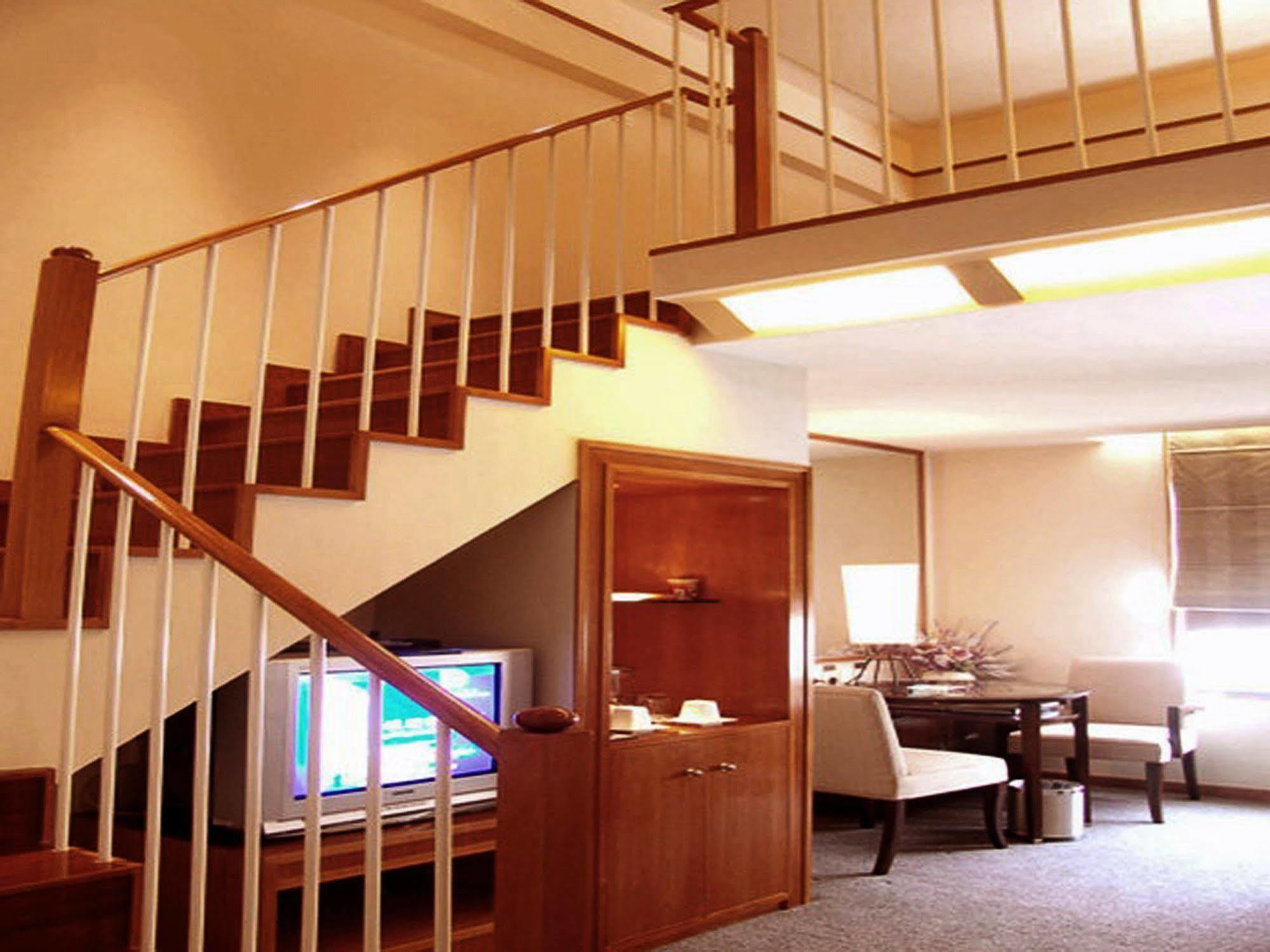 Dongguan Dongcheng International Hotel - Free Shuttle Buses For Executive Room Guests During Canton Fair Kültér fotó